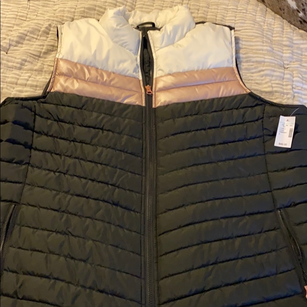 Maurices puff vest! New with tags! Size 2